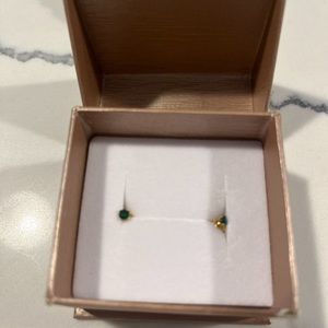 Mountain Moverz May Birthstone Earrings